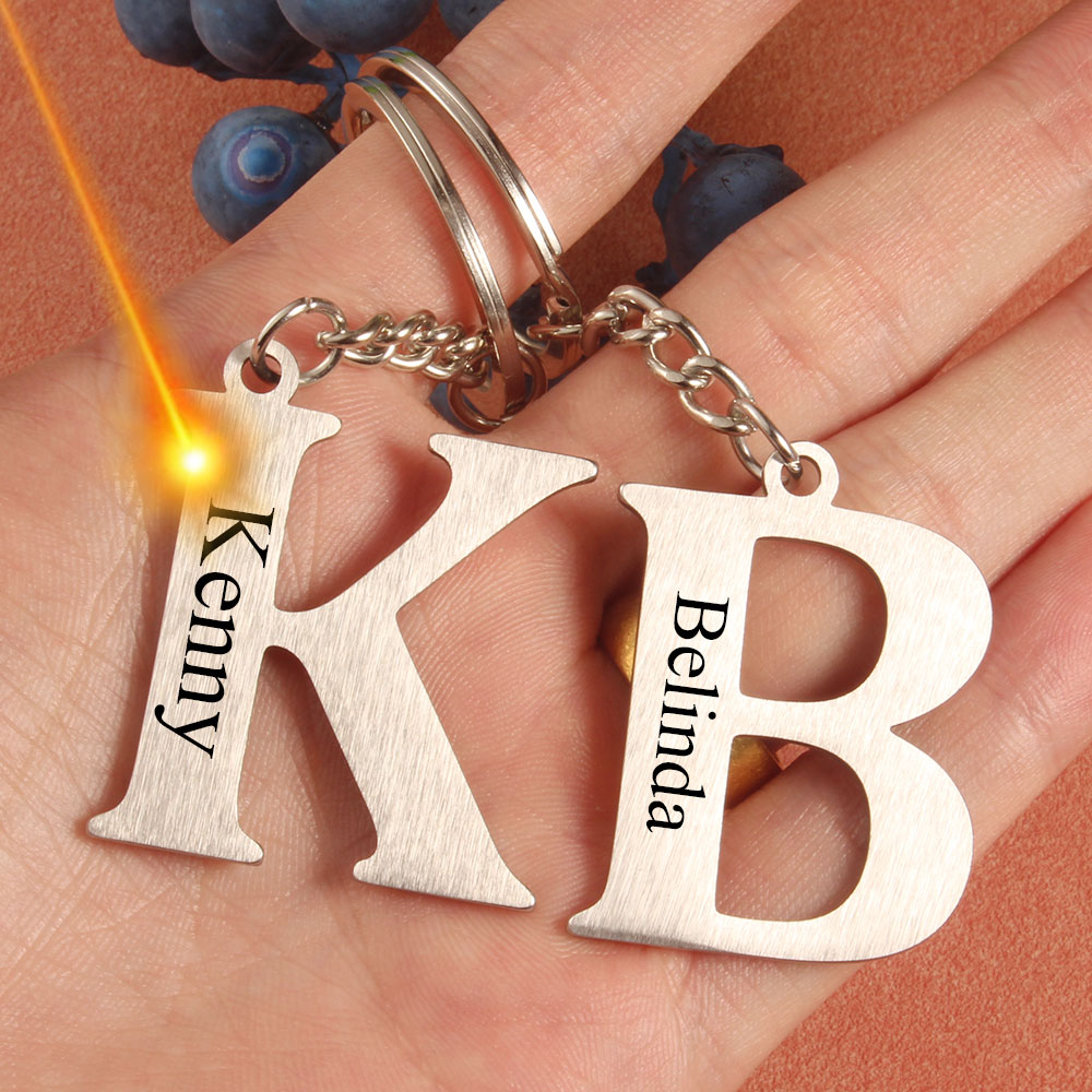 Wedding Z - Personalisierter A-Z-Anfangslasergravur-Namens-Schlüsselanhänger, DIY-Rucksack, Metallanhänger, individuelle Geschenke